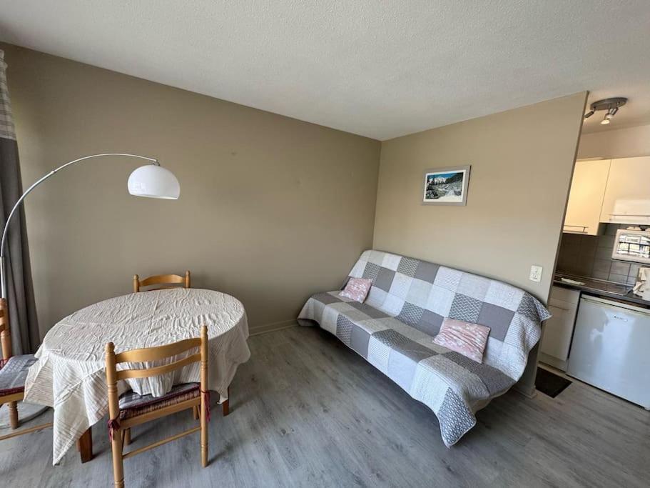 2pers Piscine 10min Apartment *
